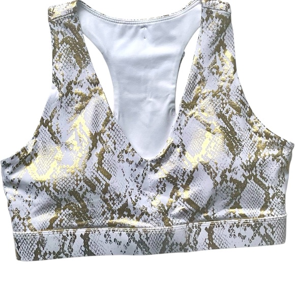 Fabletics On-The-Go Midi Medium Impact Sports Bra Gold/White Snake Size M NWT - Picture 5 of 15